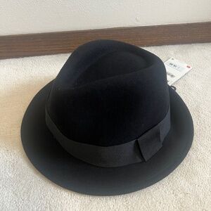 NWT ZARA Men’s Hat Size Medium Black